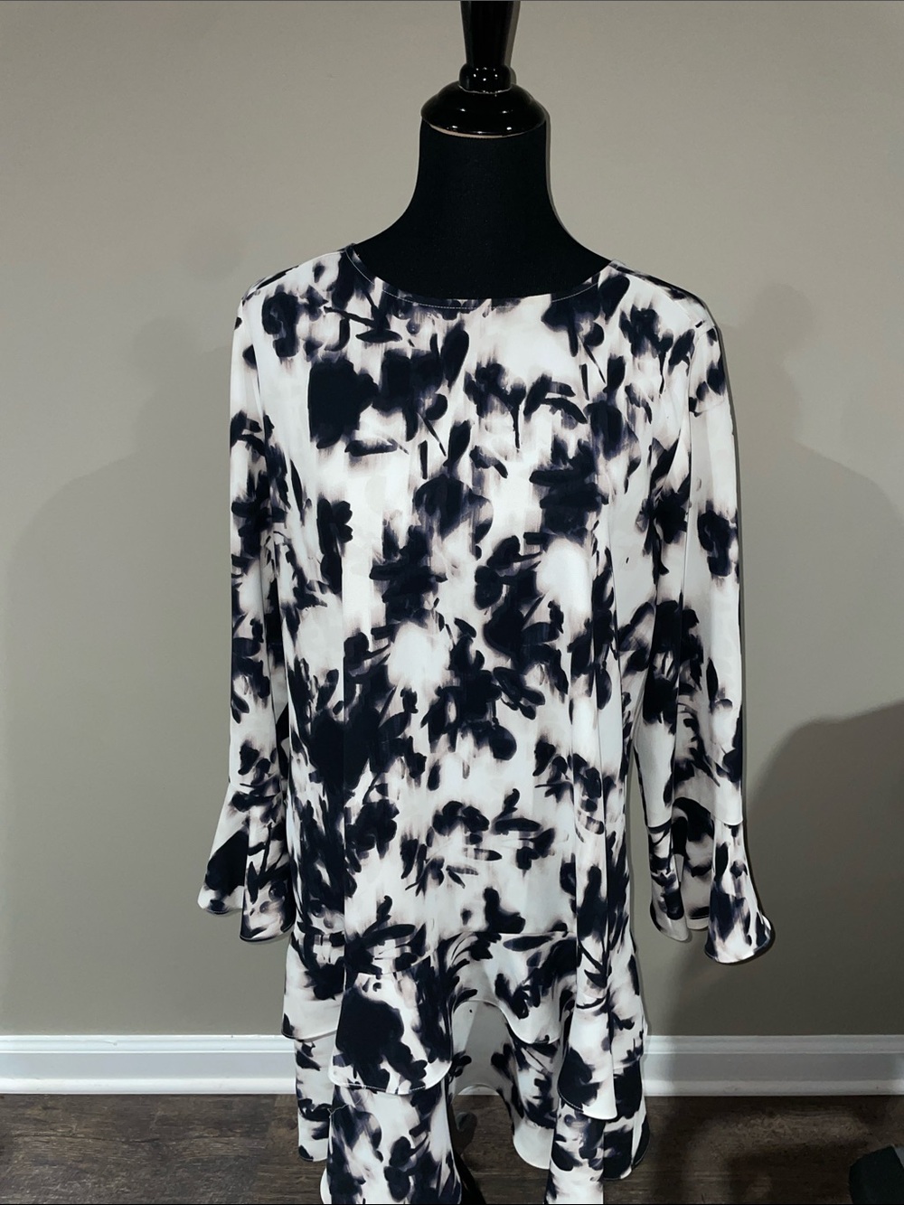 Bar III Black & White Abstract Print dress